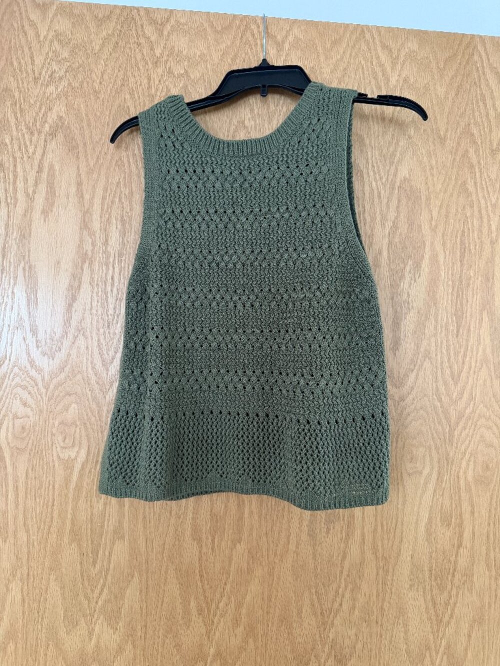 The General Good Sage Green Knit Sweater Tank Medium EUC